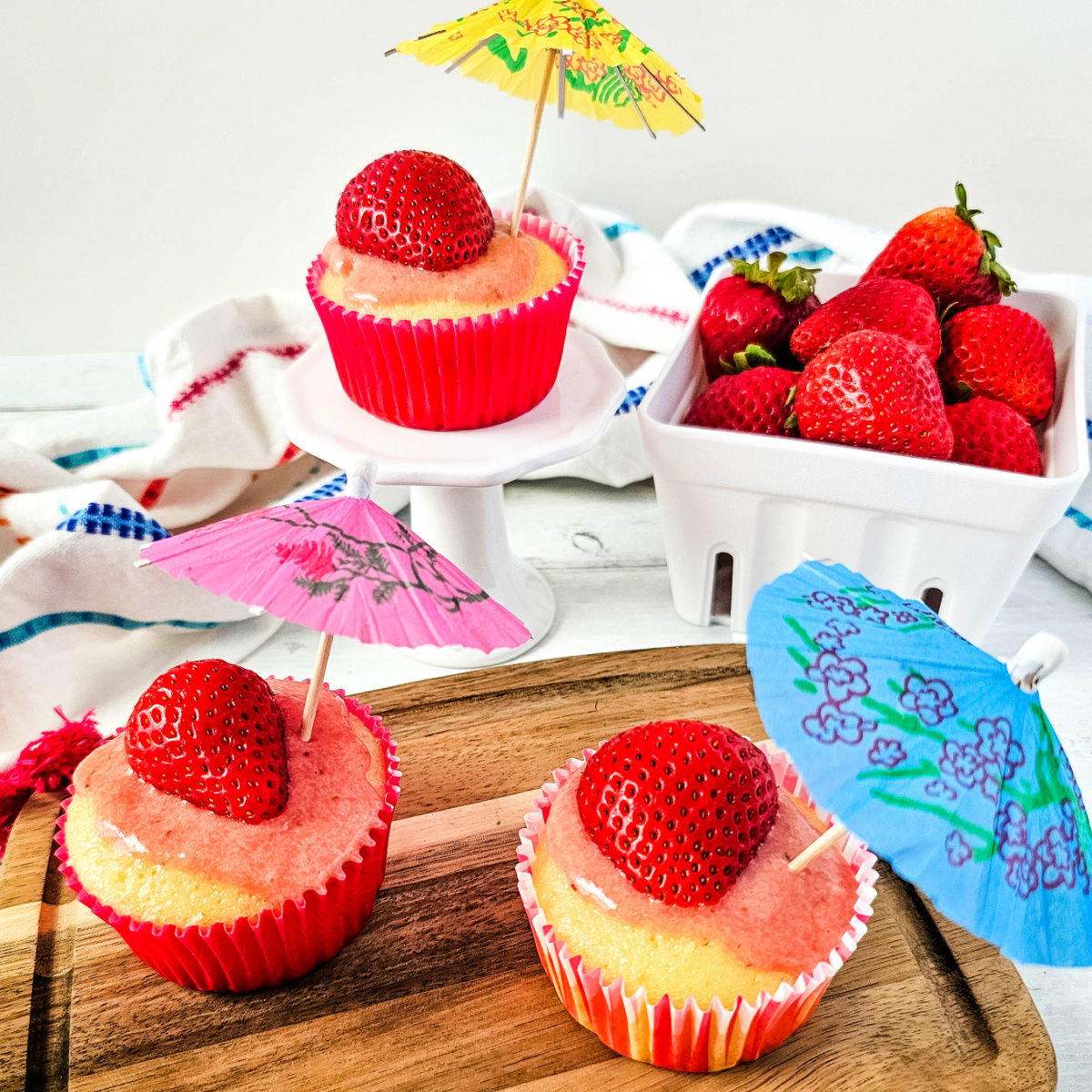feature image for strawberry daiquiri cupcakes