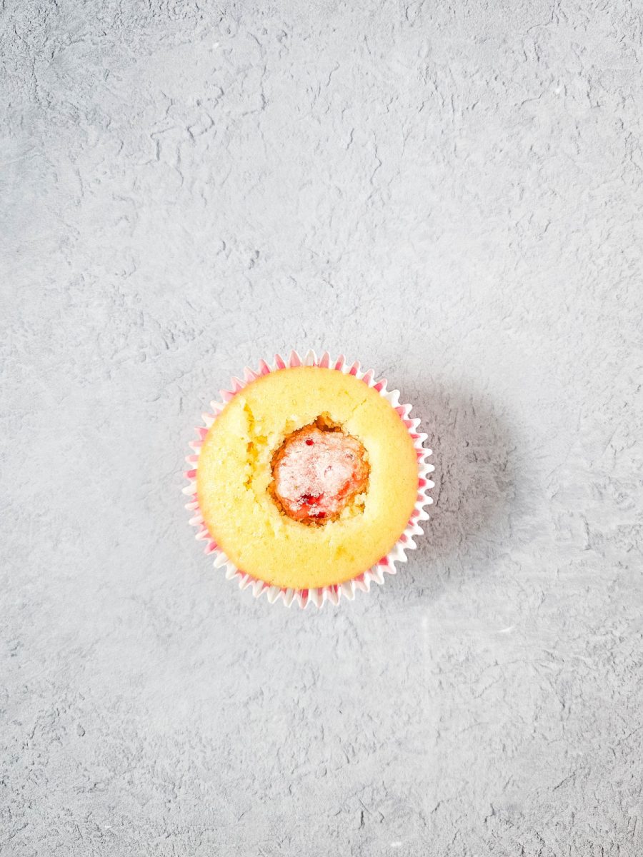fill hole in cupcake with buttercream frosting