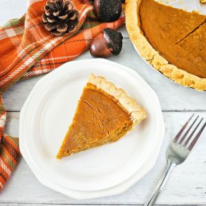 feature image for family favorite pumpkin pie