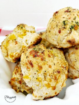 Red Lobster Cheddar Bay Biscuits with Herbs in a basket