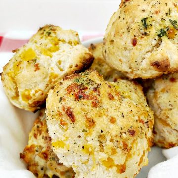 Red Lobster Cheddar Bay Biscuits with Herbs in a basket