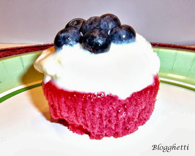 Red, White, and Blue Frozen Yogurt Cupcakes