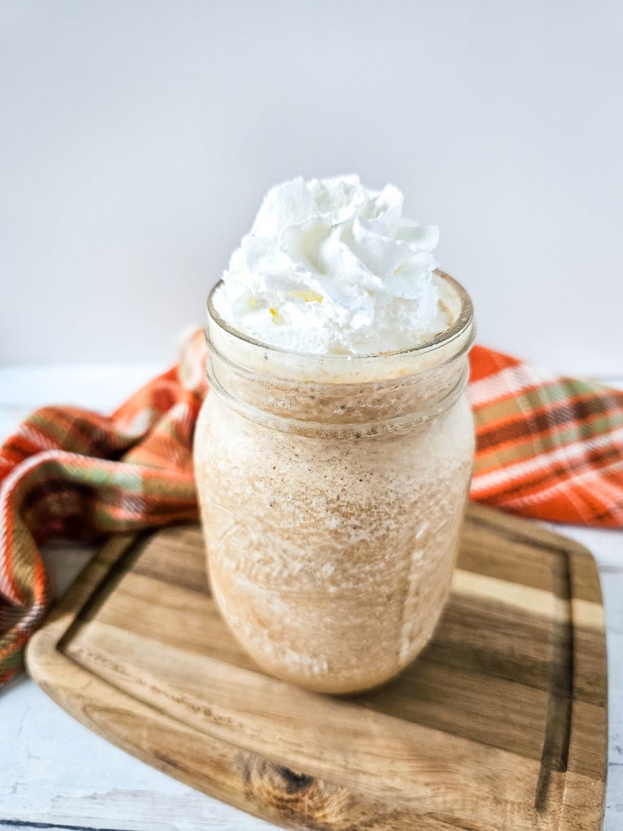 garnish frozen drink with whipped cream