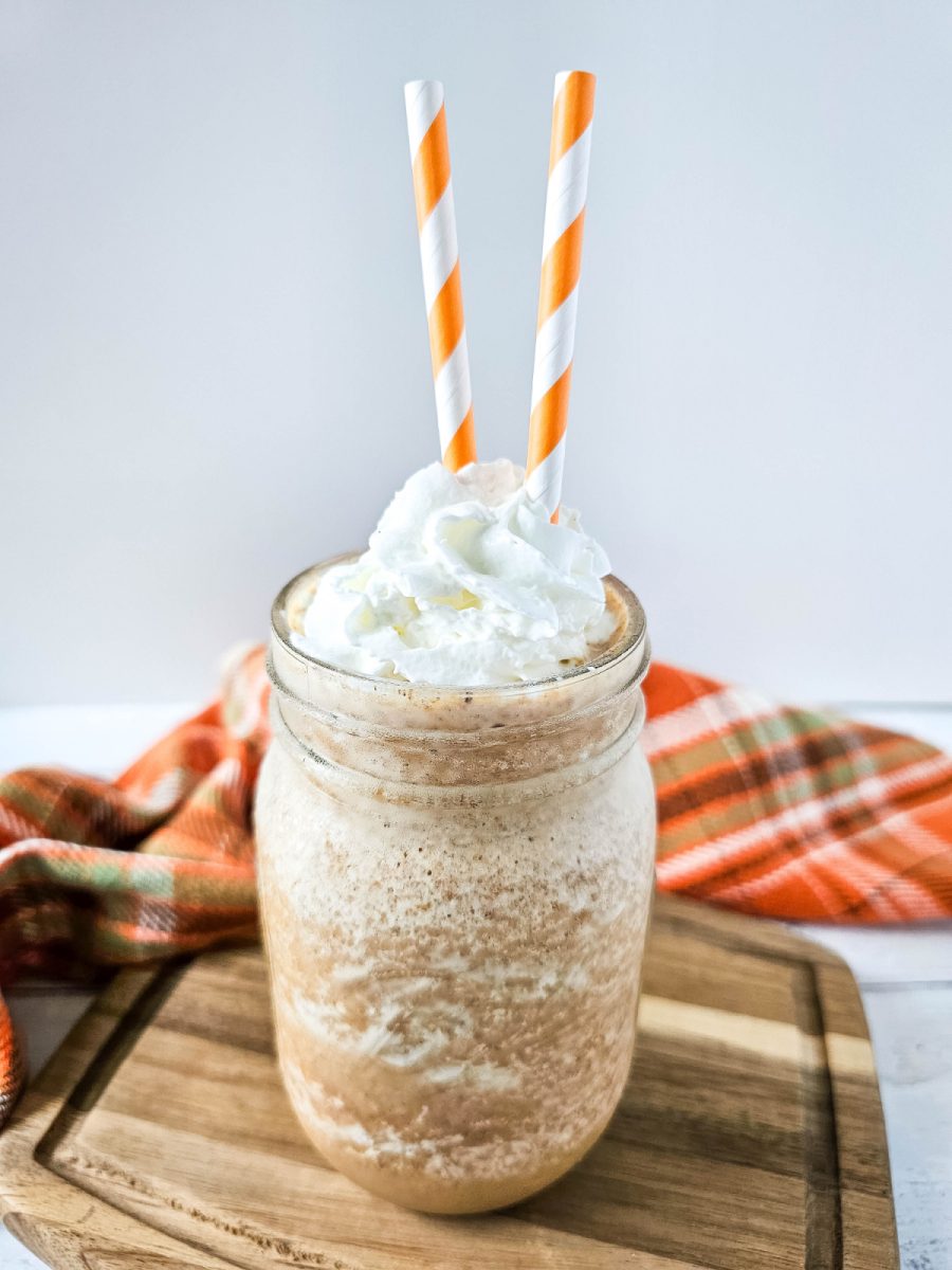 skinny frappe with pumpkin in mason jar