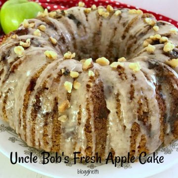 Uncle Bob's Fresh Apple Cake