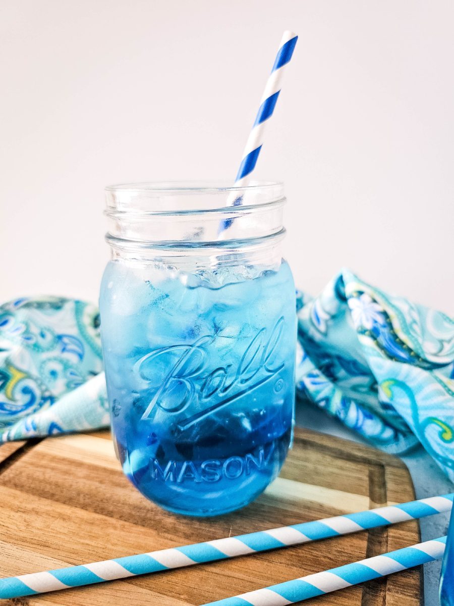 Sonic ocean water drink in mason jar