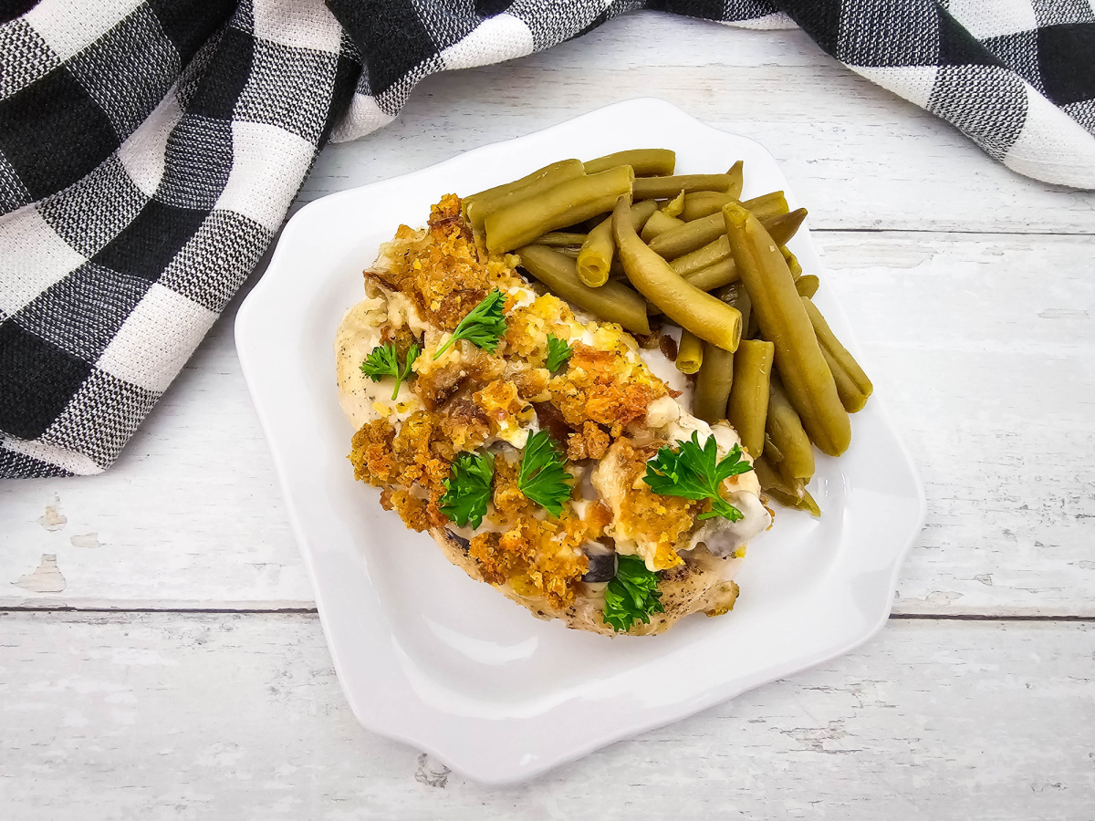 plate with green beans and chicken bake