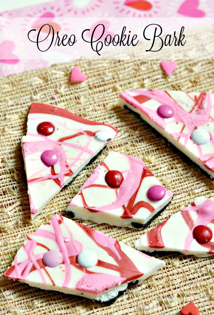 Valentines-Day-Oreo-Cookie-Bark-Recipe