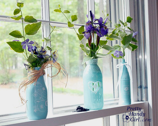 https://blogghetti.com/wp-content/uploads/2016/06/Pretty-Handy-Girl-Spray-Painted-Glass-Jars-and-Bottles.jpg