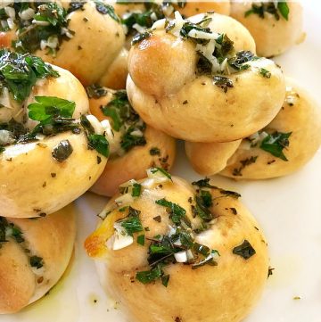 Easy Garlic Knots