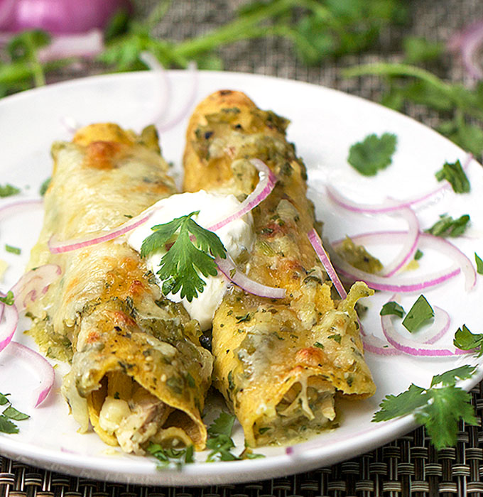 Enchiladas-Verdes-Panning the Globe