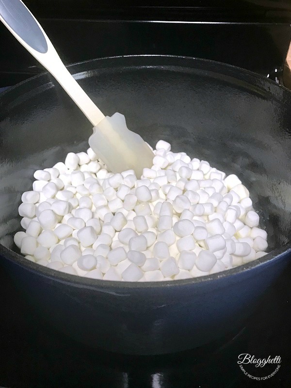 Melting marshmallows in Swiss Diamond Pot