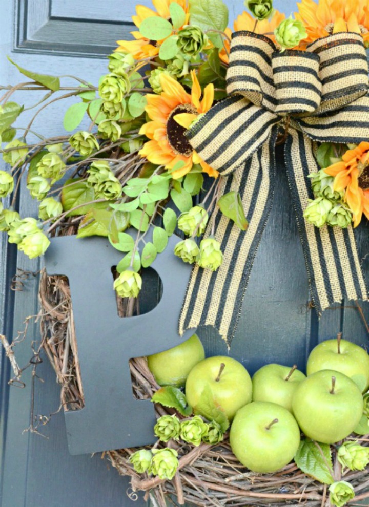 Green apple wreath