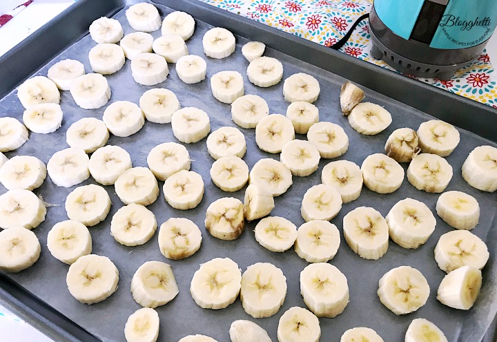Sliced bananas ready to be flash frozen