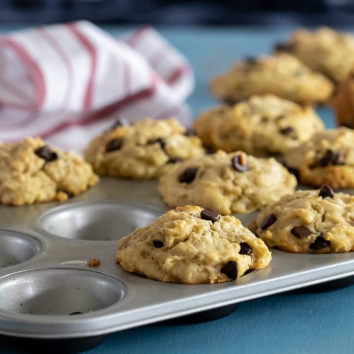 Chocolate-Chip-Leftover-Oatmeal-Muffins