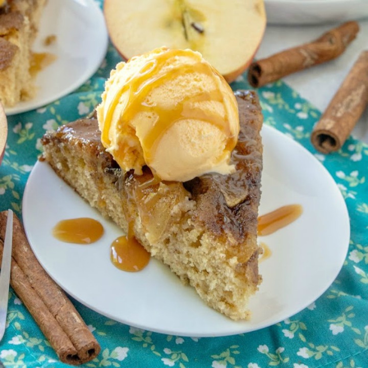 UPSIDE DOWN APPLE CAKE