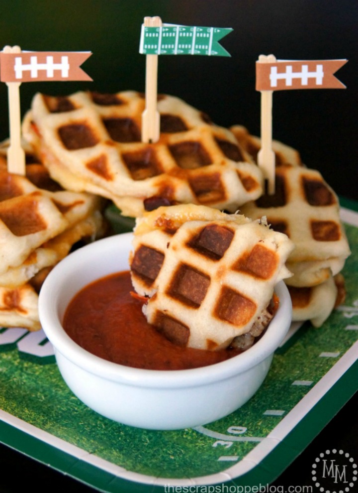 football-pizza-sliders