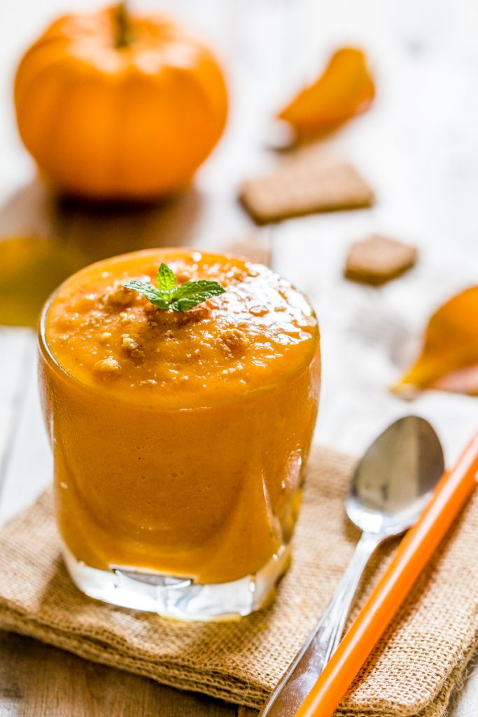 If you’ve never tried a pumpkin smoothie, you might have your doubts. However, you’re sure to be hooked as soon as you’ve had one sip of this smooth, creamy treat. Perfectly spiced with hints of cinnamon, nutmeg and vanilla, this pumpkin smoothie provides all of the satisfaction of a delicious piece of pumpkin pie with none of the guilt.