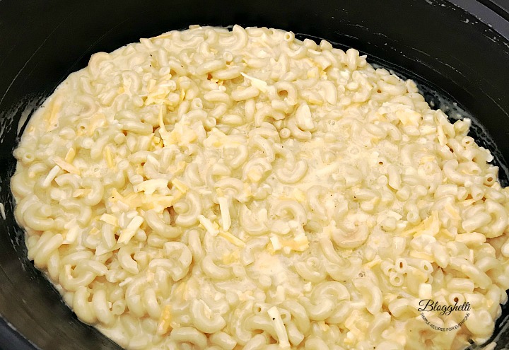 mac and cheese ready to slow cook