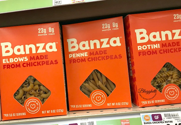 photo of Banza pasta on grocery shelf