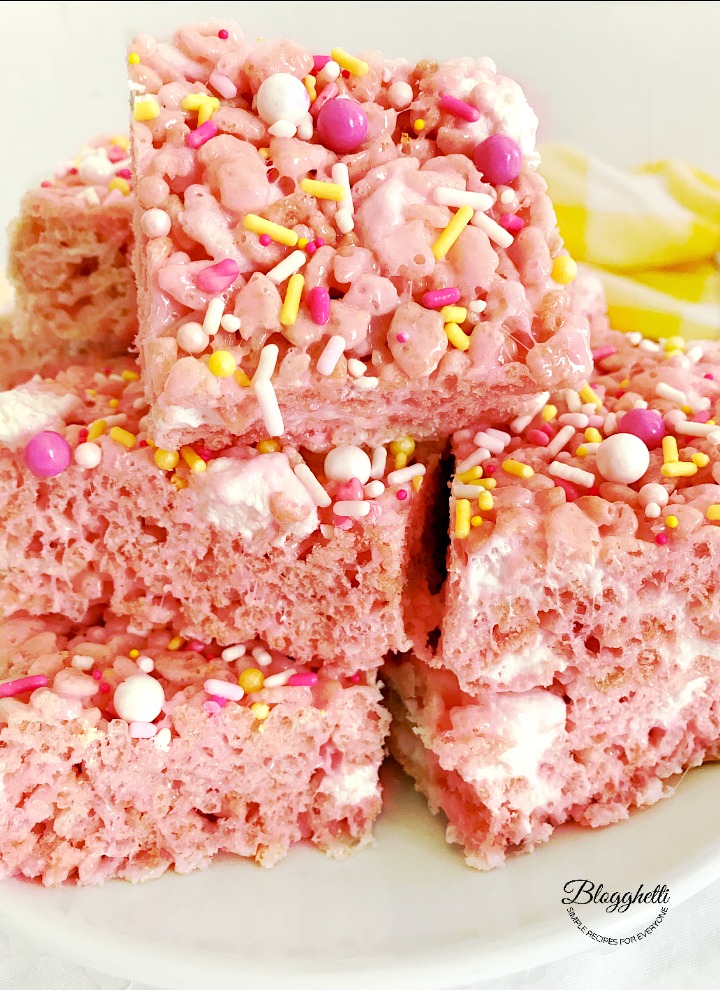 close up of pink lemonade rice krispie treats