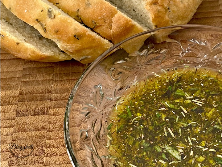 Italian Herb Dipping Oil - close up