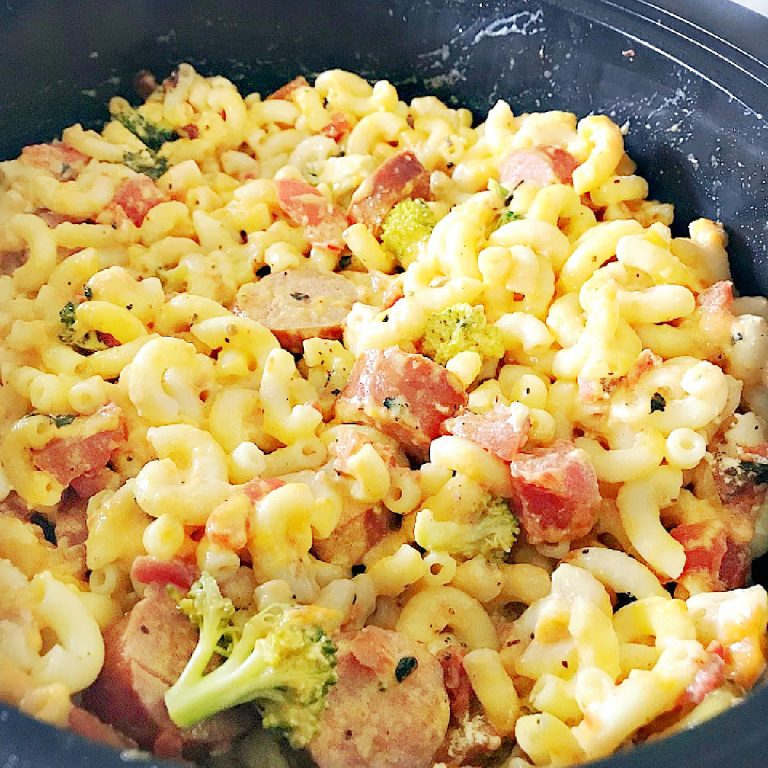 Slow Cooker Broccoli and Sausage Mac and Cheese