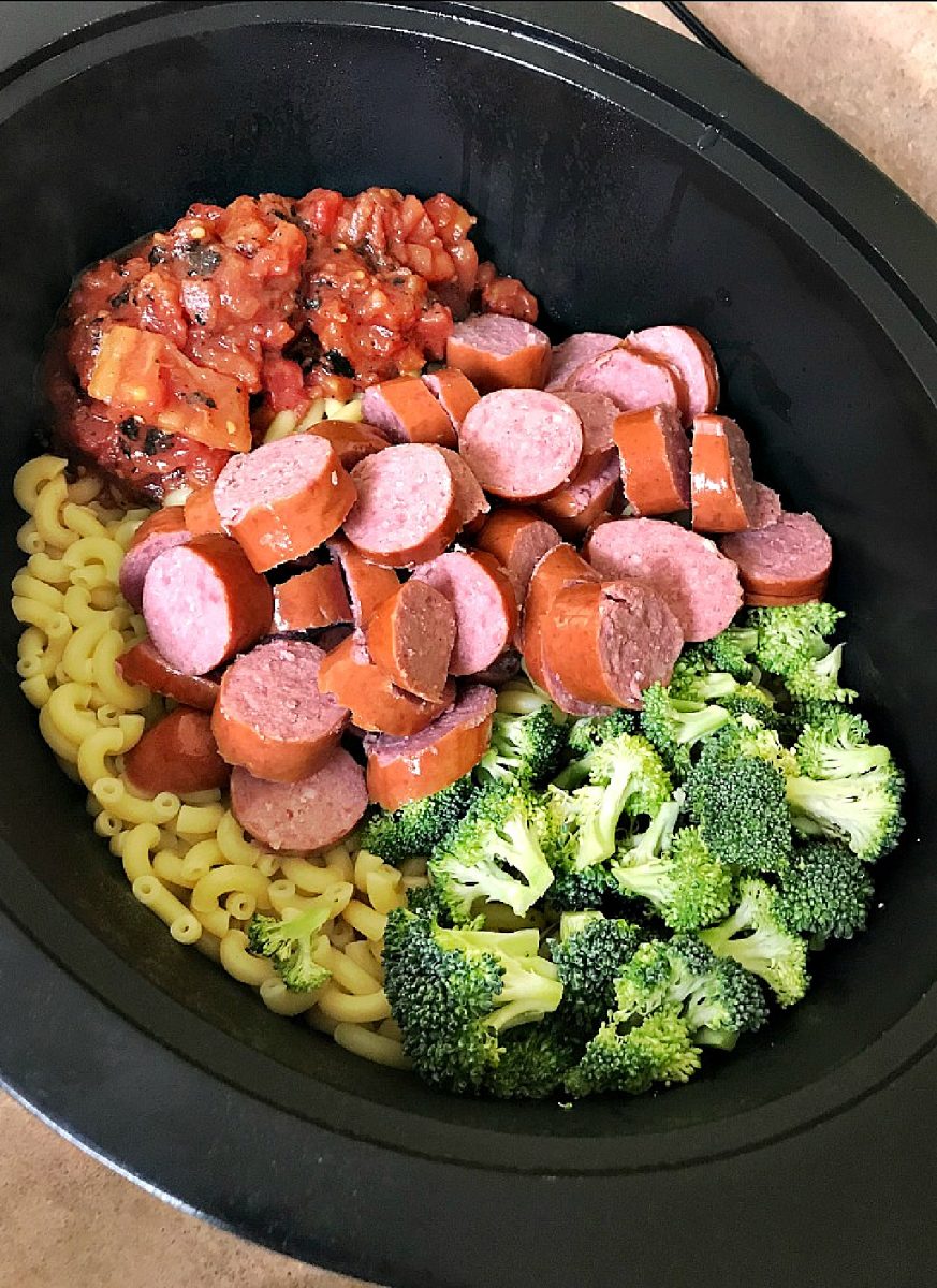 ingredients for slow cooker broccoli sausage macaroni meal