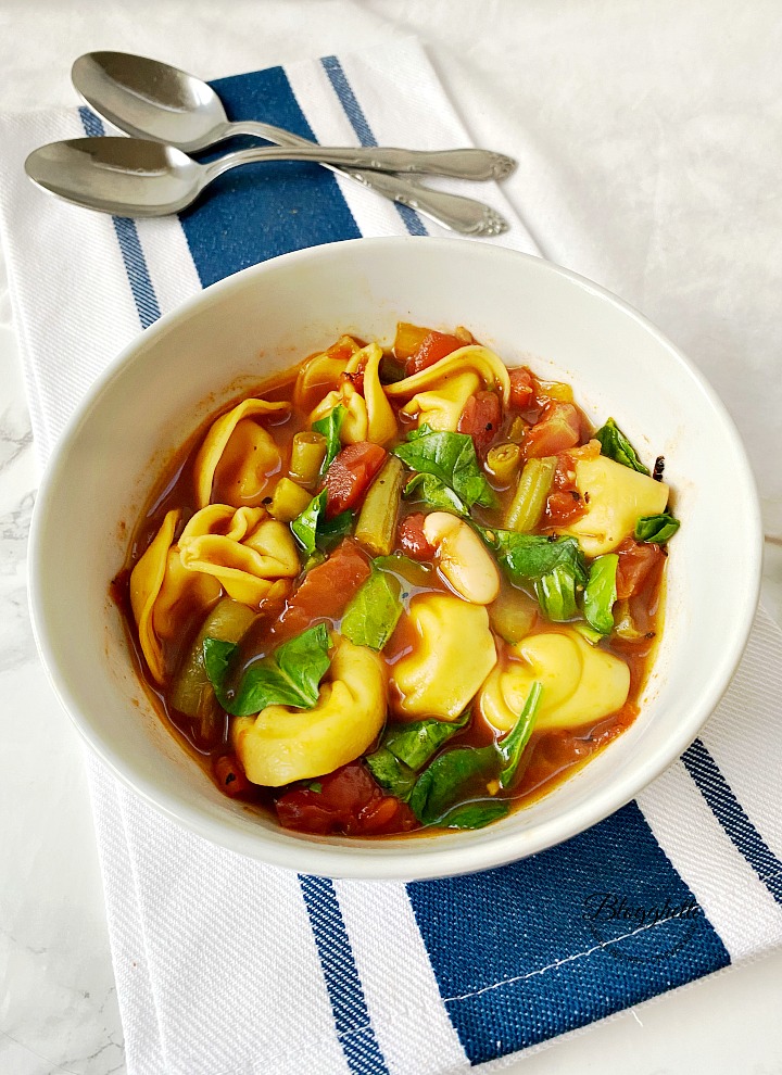 Easy Vegetable Tortellini Soup