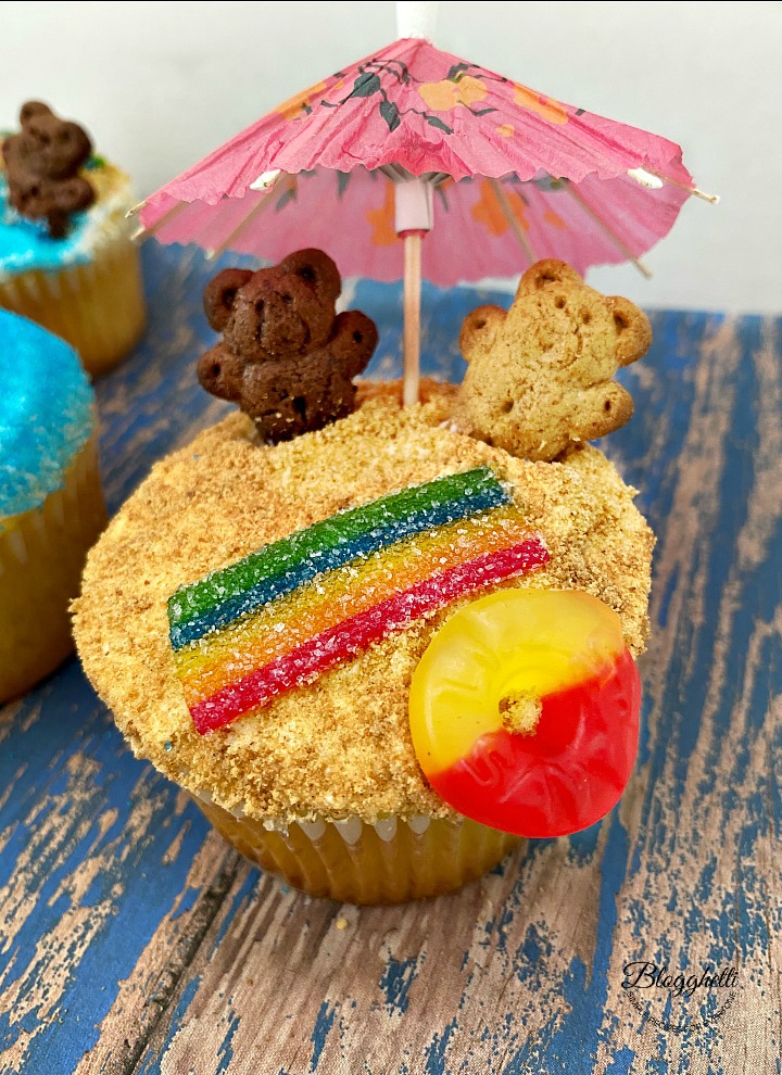 summer beach theme cupcake