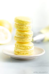 Lemon-Macarons-2