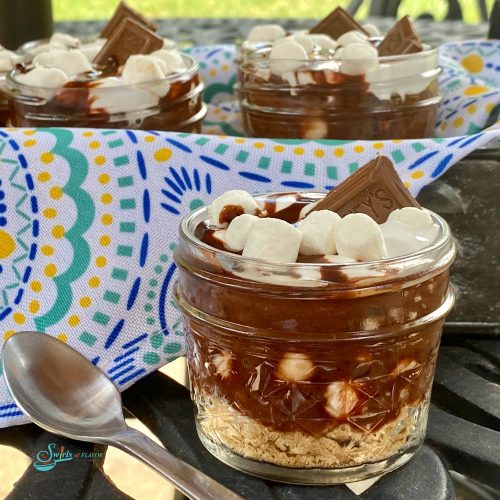 Smores-mason-jars-spoon