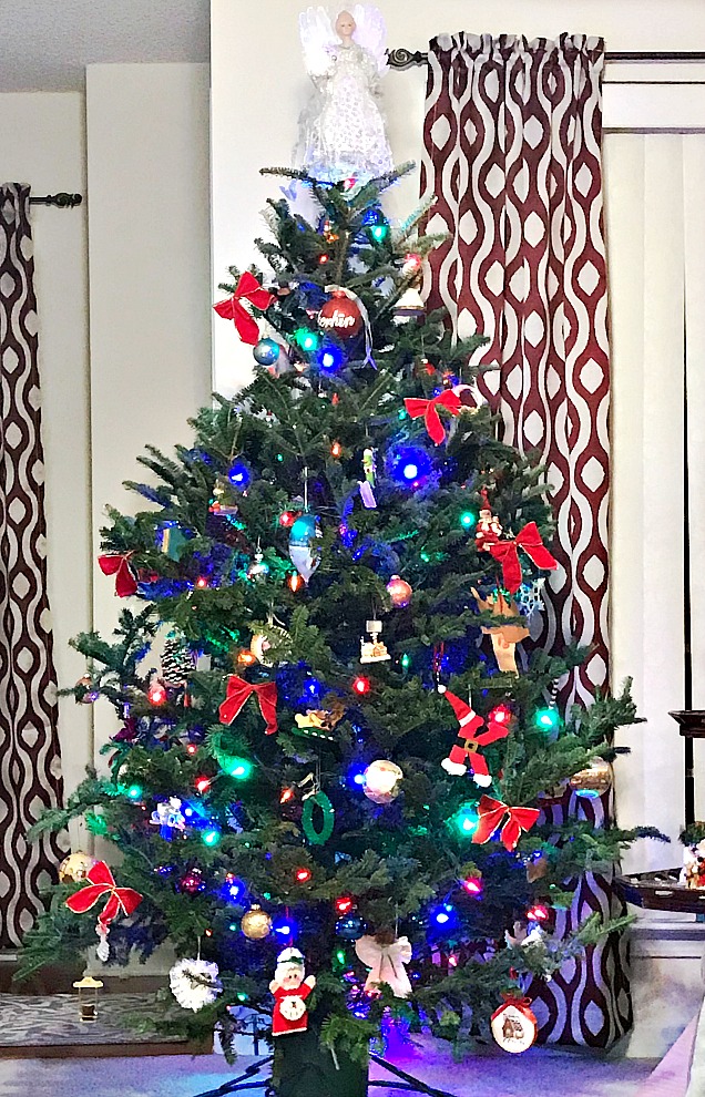 decorated tree with memories