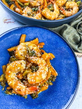 feature image of spicy honey garlic shrimp and broccoli