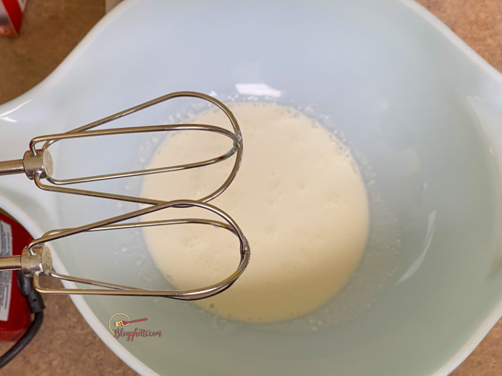 heavy cream in bowl to whip with mixer