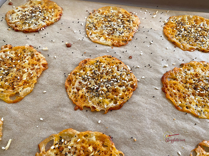 Keto Everything Bagel Cheese Crisps