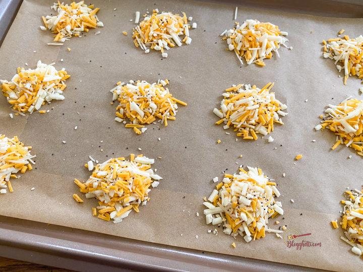 Keto Everything Bagel Cheese Crisps