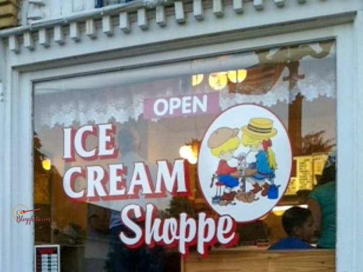small town ice cream shop-2
