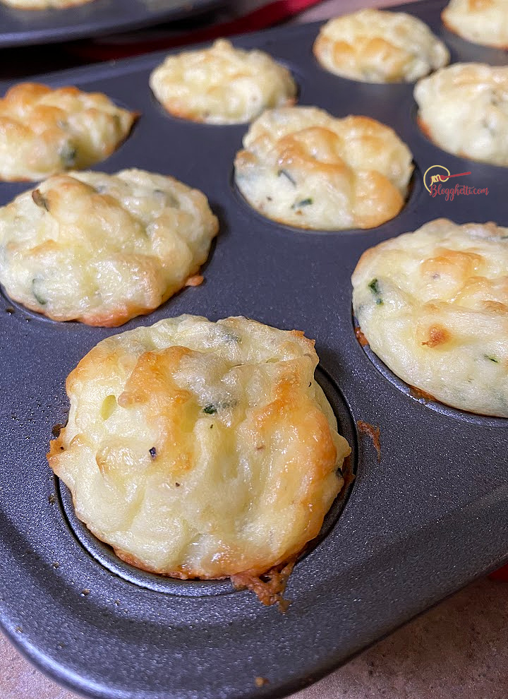 baked potato puffs in mini muffin pan