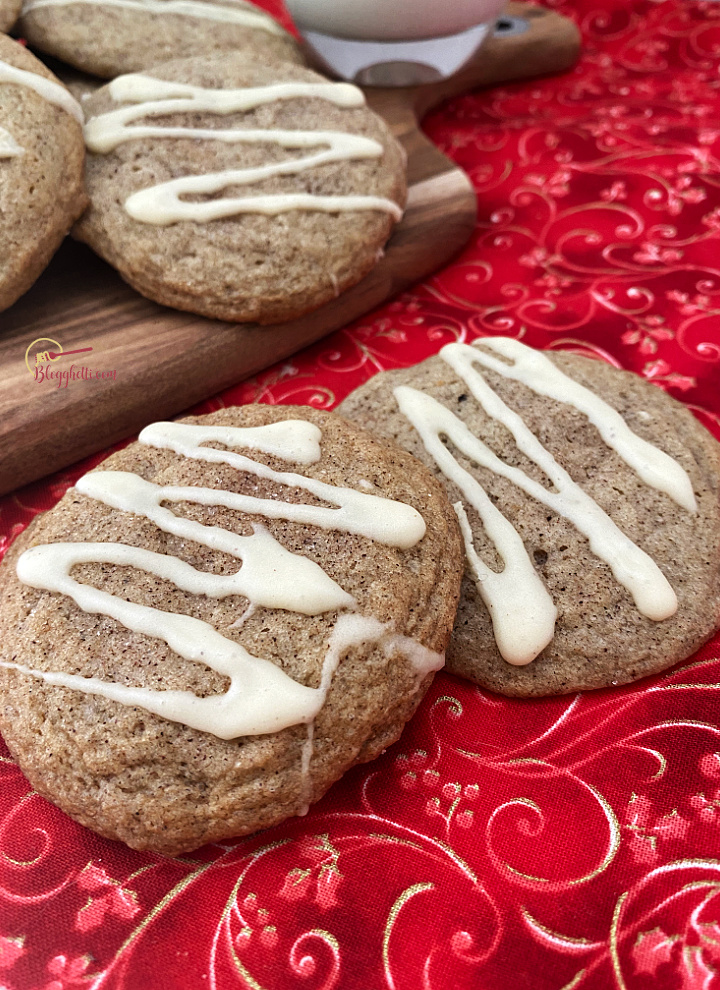 close up of eggnog frosted chai sugar cookies