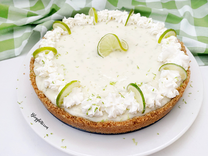 whole key lime pie with gluten free graham cracker crust