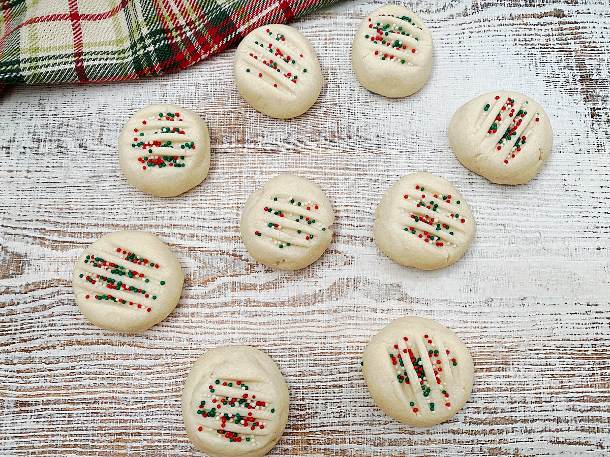 whipped shortbread cookies with sprinkles
