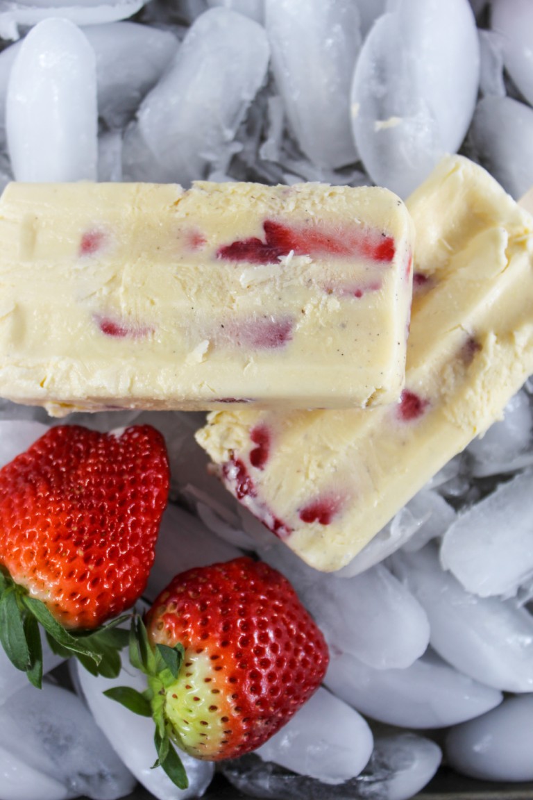 3 Ingredient Strawberry and Cream Popsicles