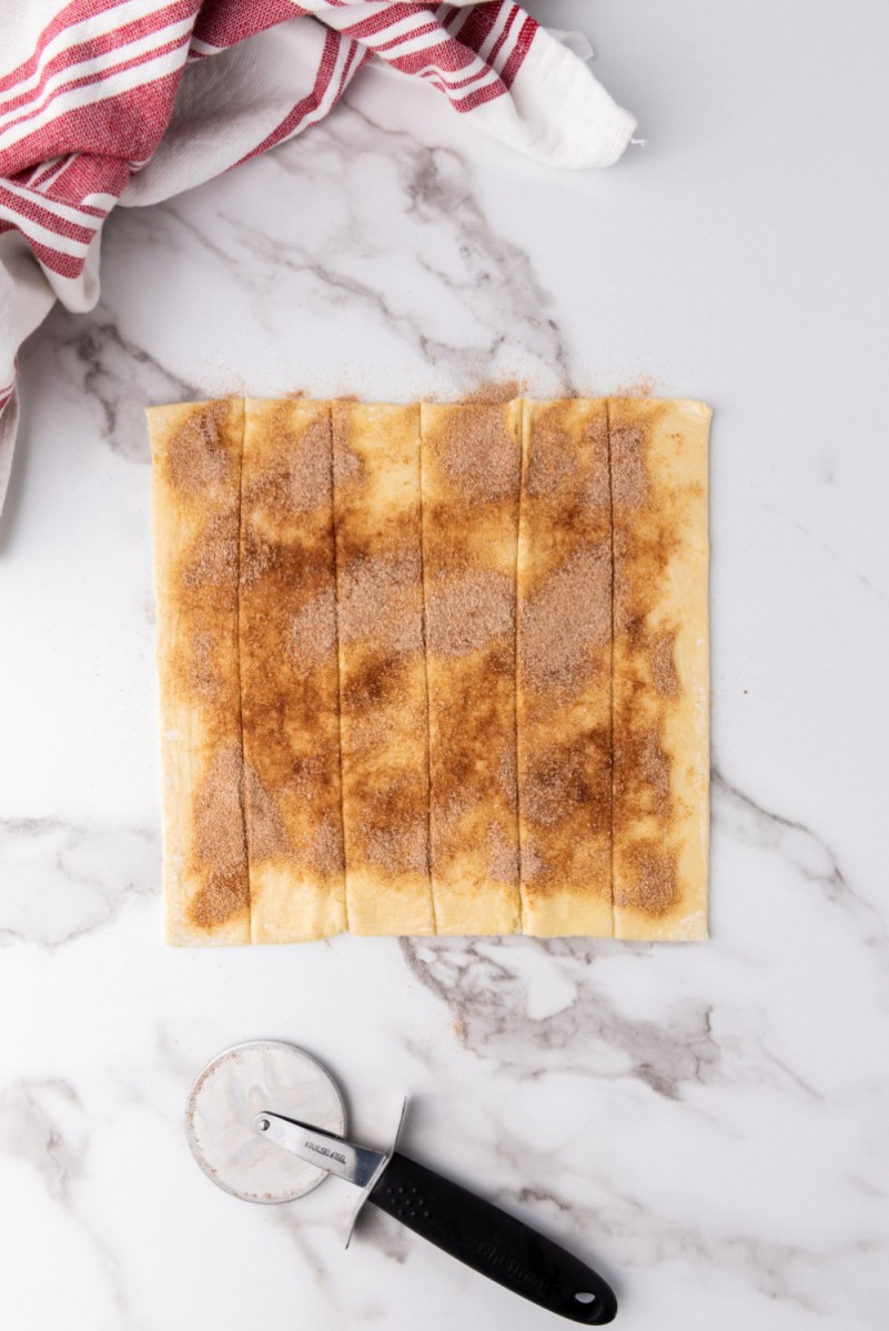 cut pastry dough into strips