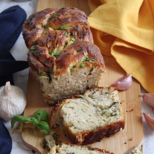 Homemade Garlic and Herb Swirl Bread Recipe