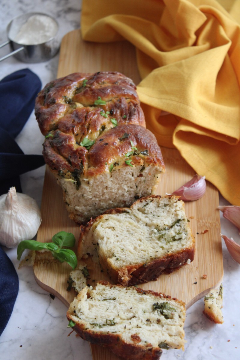 homemade garlic and herb swirl bread