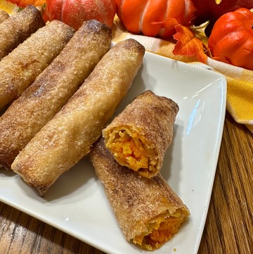pumpkin cheesecake egg roll cut in half