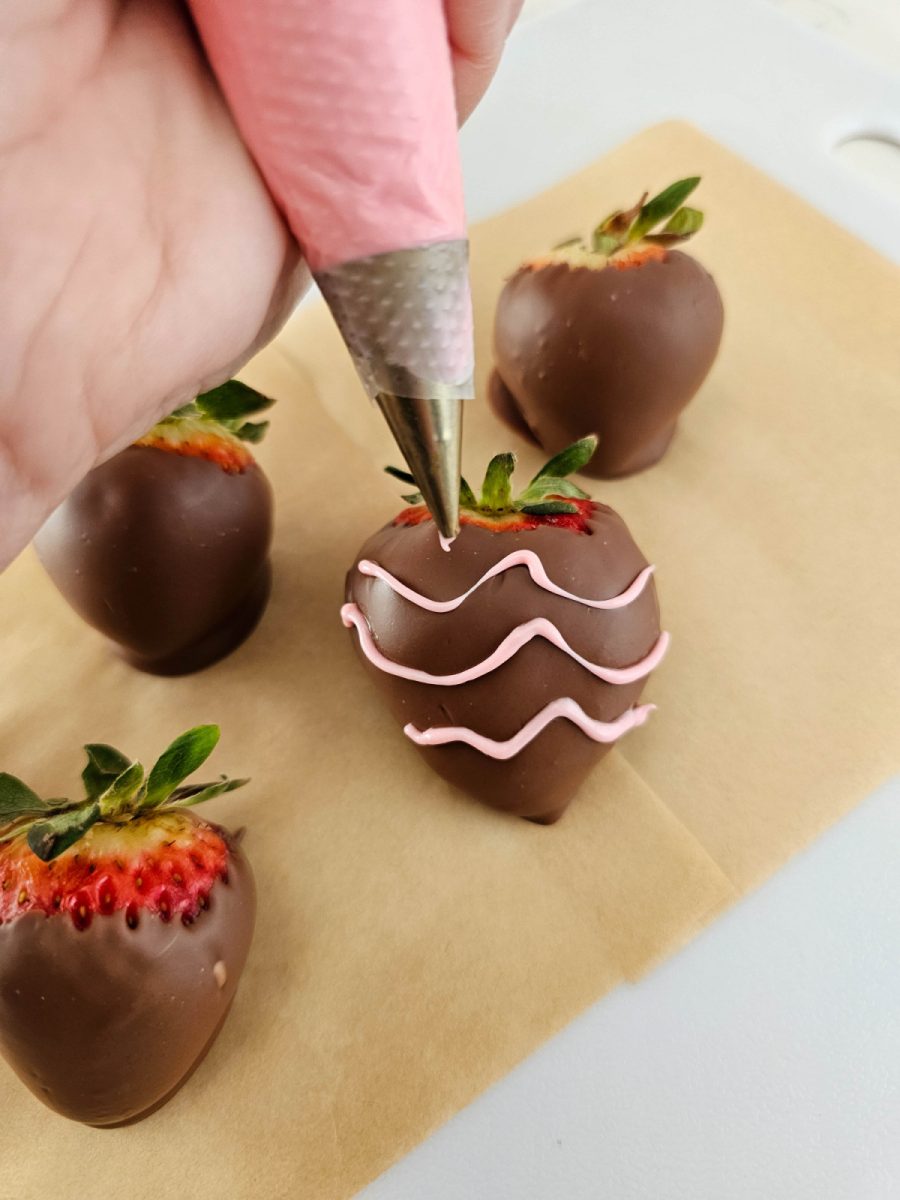 add pink white chocolate lines on strawberries