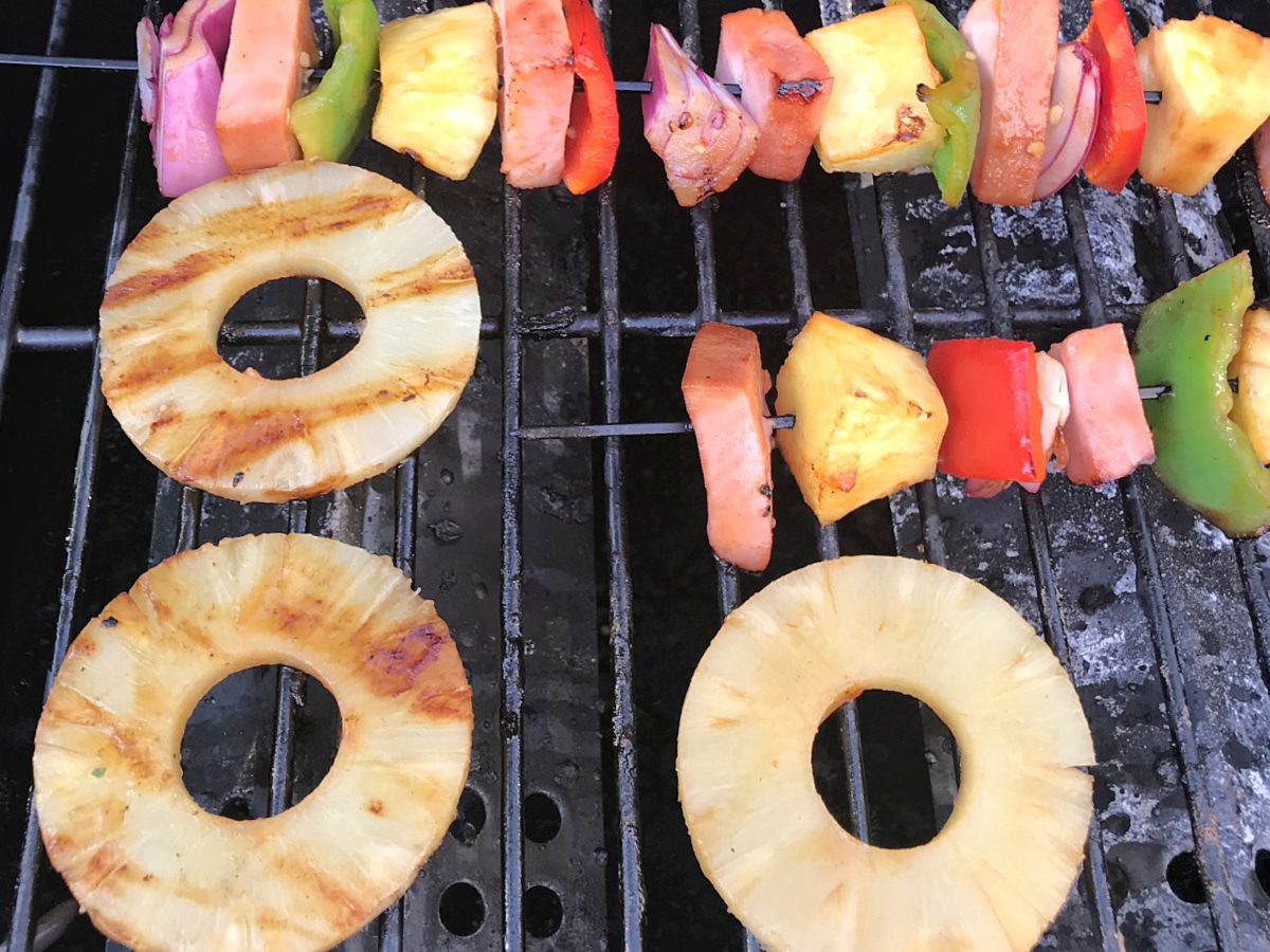 grilling the pineapple rings - process