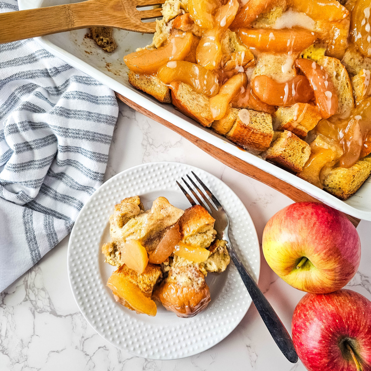 Simple French Toast Casserole with Apples